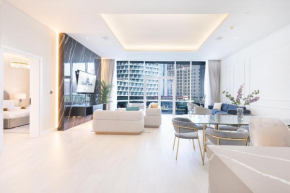 Palm Home next to Nakheel Mall with Private Beach